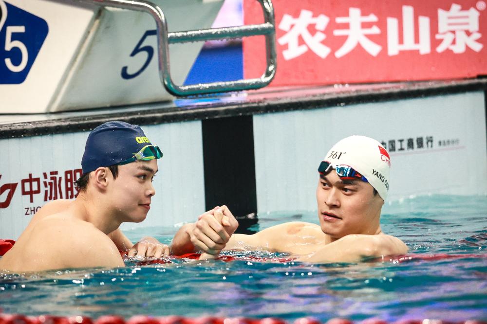 湖人惨败，詹姆斯赛后暗示球权分配有问题，没有打出团队篮球